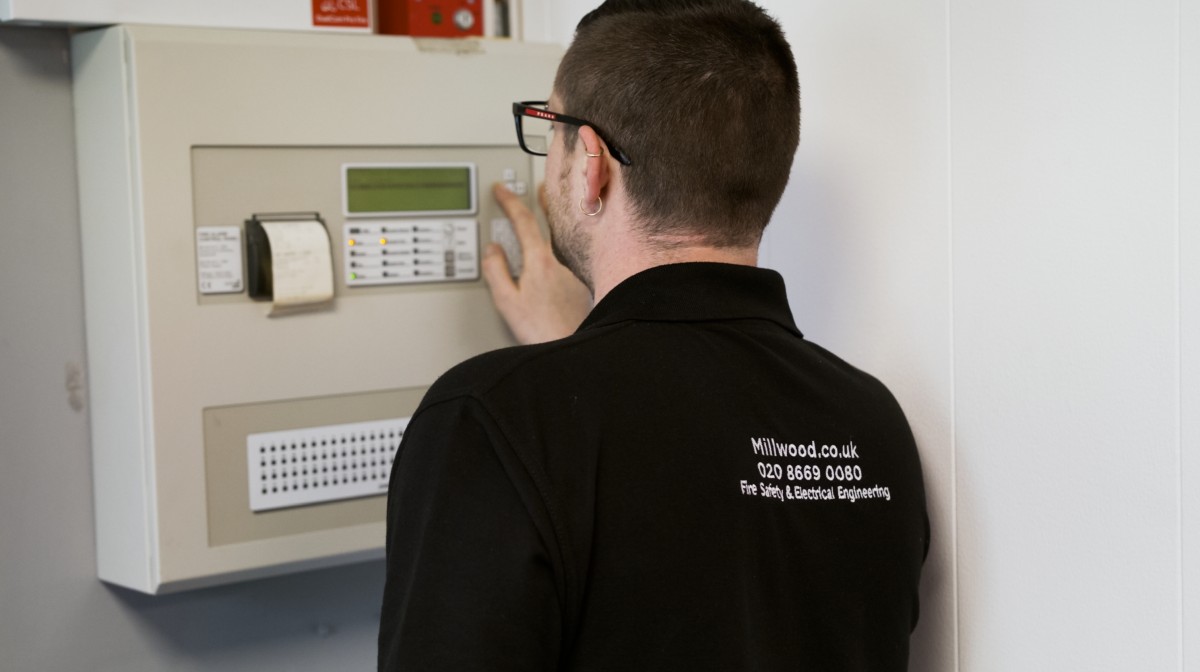 Millwood Servicing Ltd, electrician in Wallington