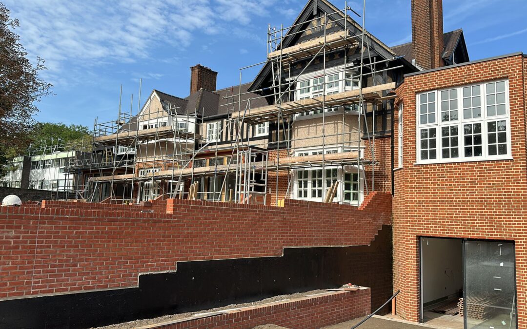 Leo EE Ltd, electrician in Enfield