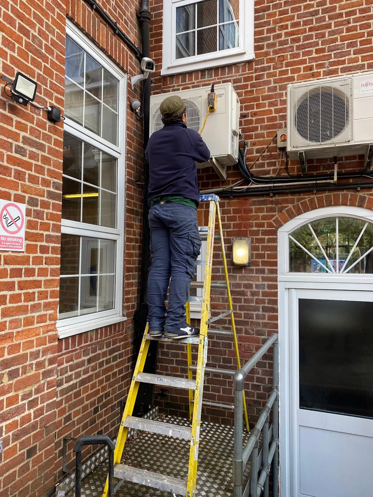 AM Heating, air conditioning engineer in London