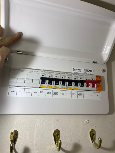 Oneill Electrical Installations LTD, electrician in Walton-On-Thames