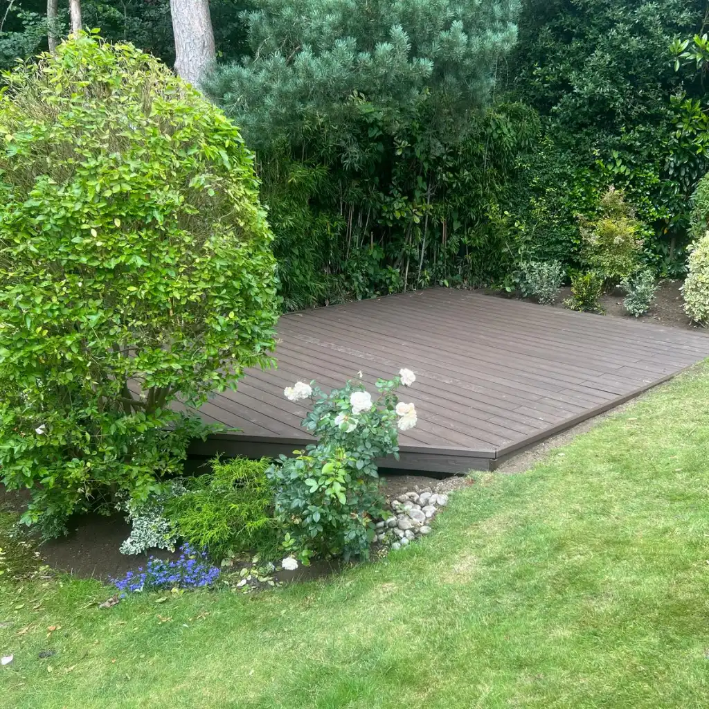 Brooks Gardening Ltd, landscaper in Epsom