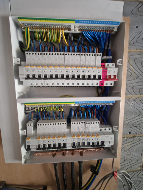 Oneill Electrical Installations LTD, electrician in Walton-On-Thames