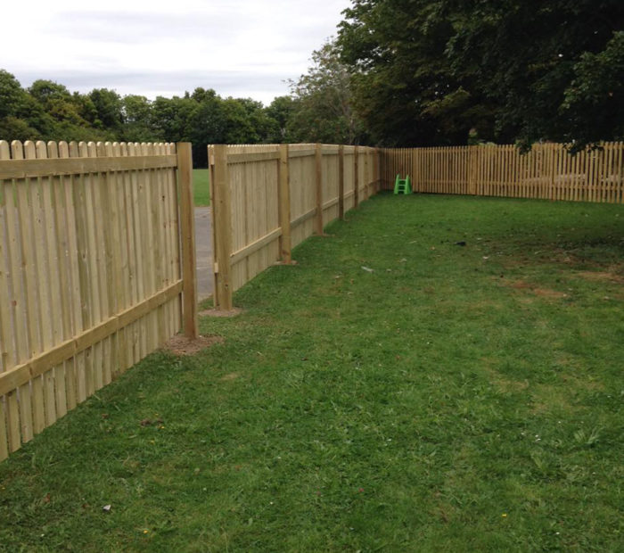 AJ Fencing, fencing and gate installer in Eastleigh