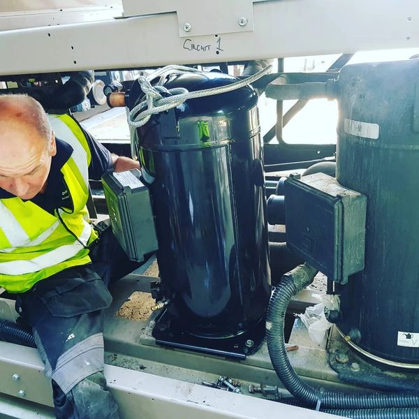 Danston Ltd, air conditioning engineer in Locks Heath